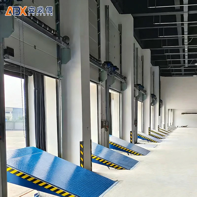 新乡升降提升门